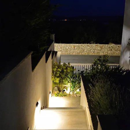 Dia's * Sveti Filip i Jakov